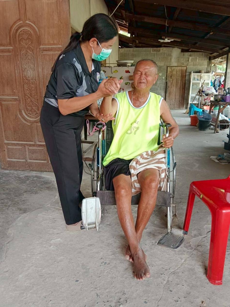 โครงการอาสาสมัครบริบาลท้องถิ่นเพื่อดูแลผู้สูงอายุที่มีภาวะพึ่งพิงในพื้นที่ตำบลโนนสมบูรณ์ ประจำปี 2568